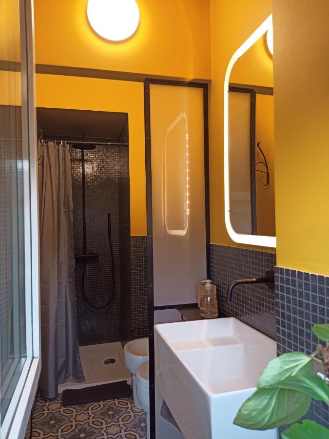 Fiuggi12 Lägenhet Milano Exteriör bild